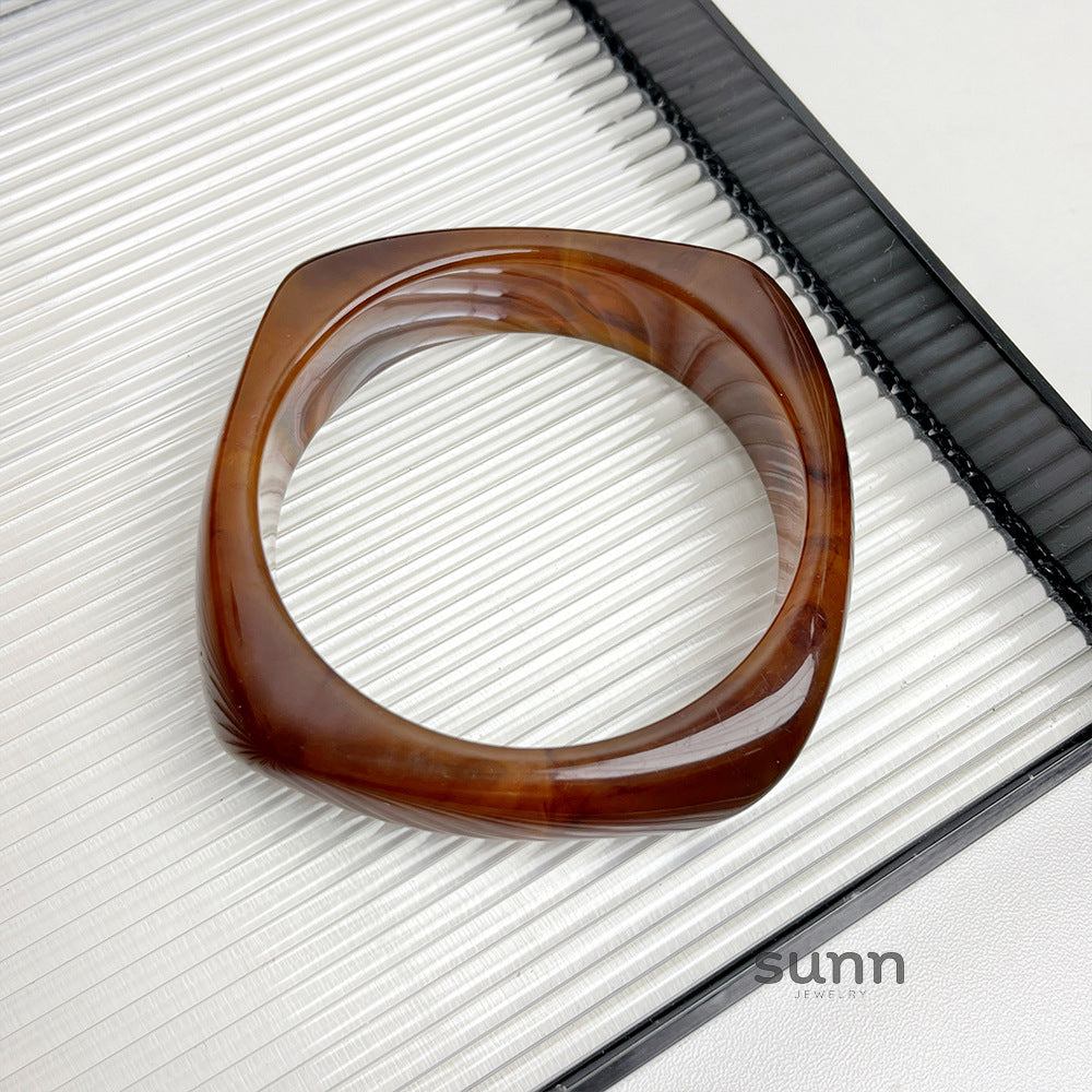 Taelyn Geometric Resin Cuff Bracelet [K13NAVT2]