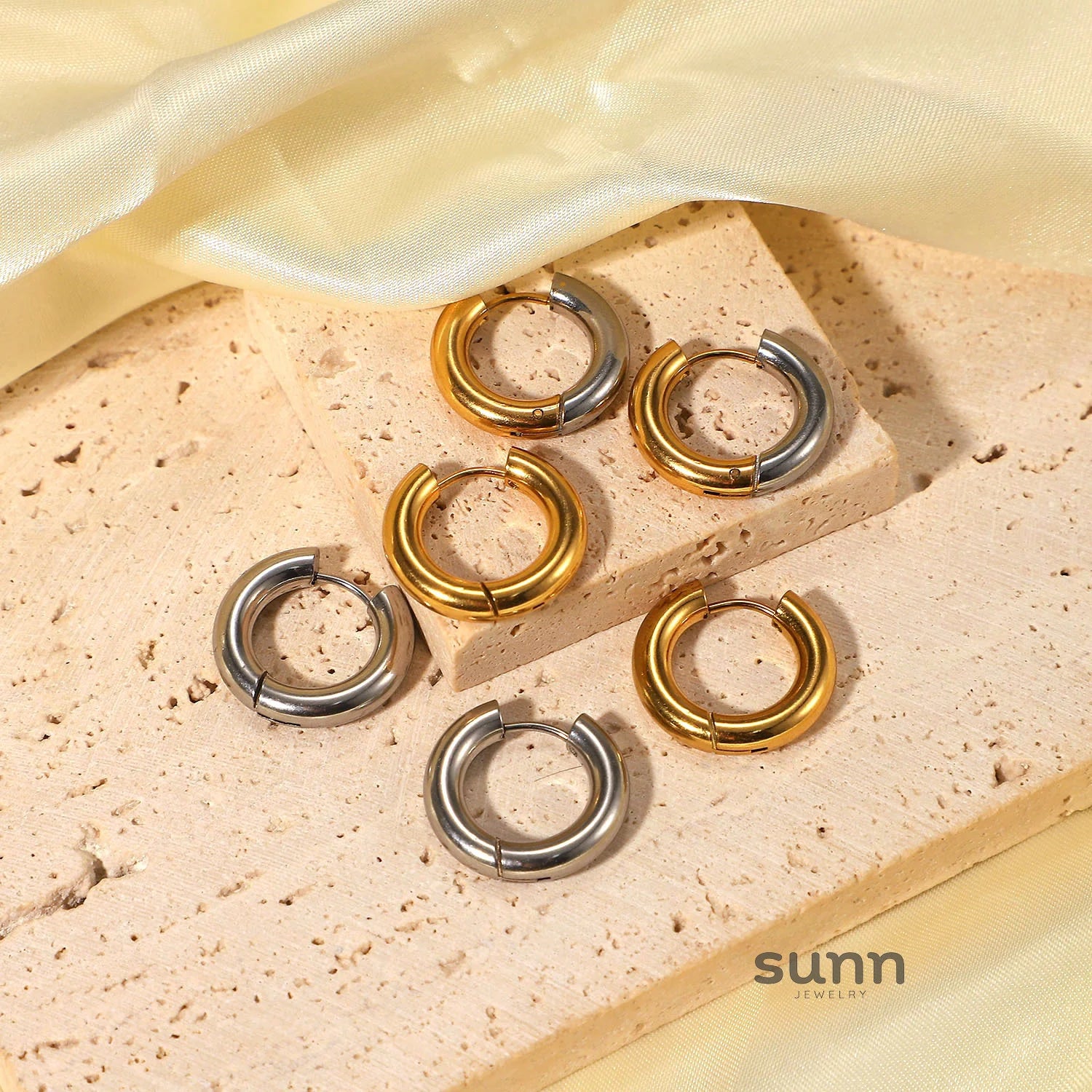Taelyn Hoop Earrings