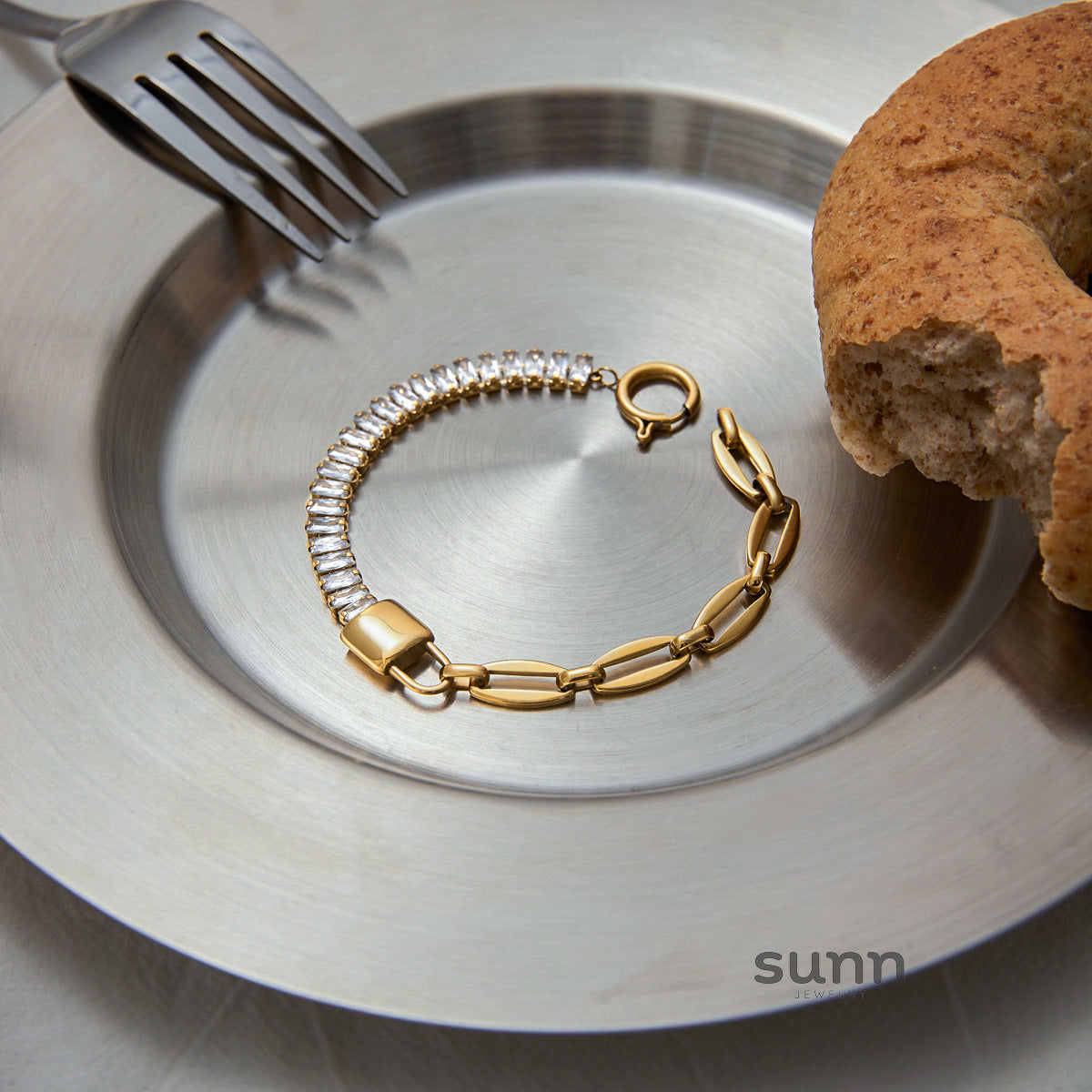 Tahari Layered Zircon Bracelets [MCIZ8GRH]