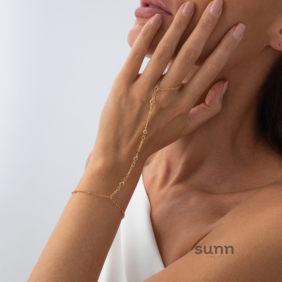 Tahiry Layered Rhinestone Hand Chain [GJCJBBXJ]