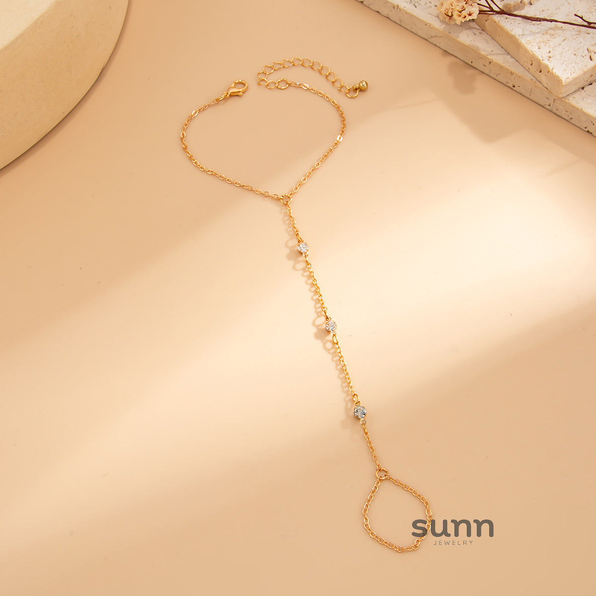 Tahiry Layered Rhinestone Hand Chain [MOSWVIZY]