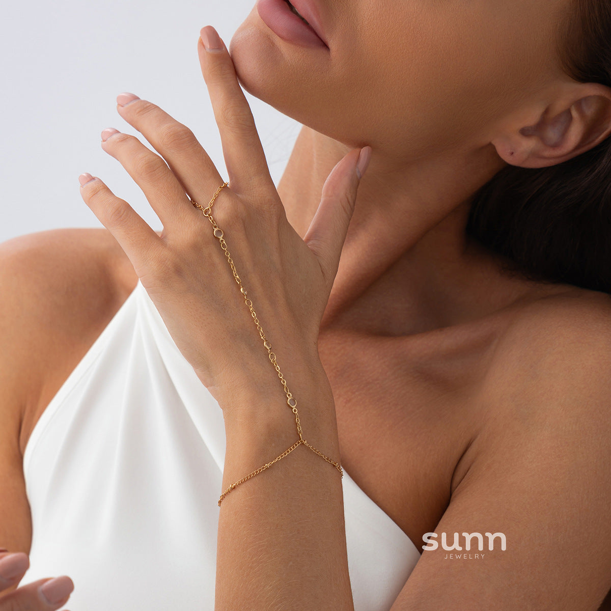 Tahiry Layered Rhinestone Hand Chain [QQJKRW41]