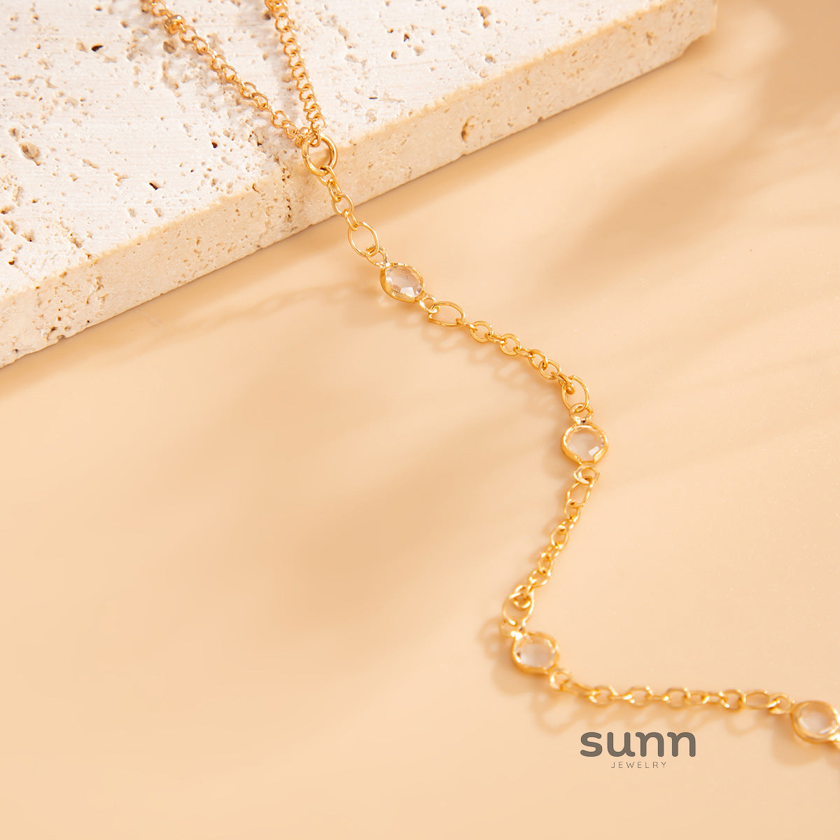 Tahiry Layered Rhinestone Hand Chain [W6V9MR2H]