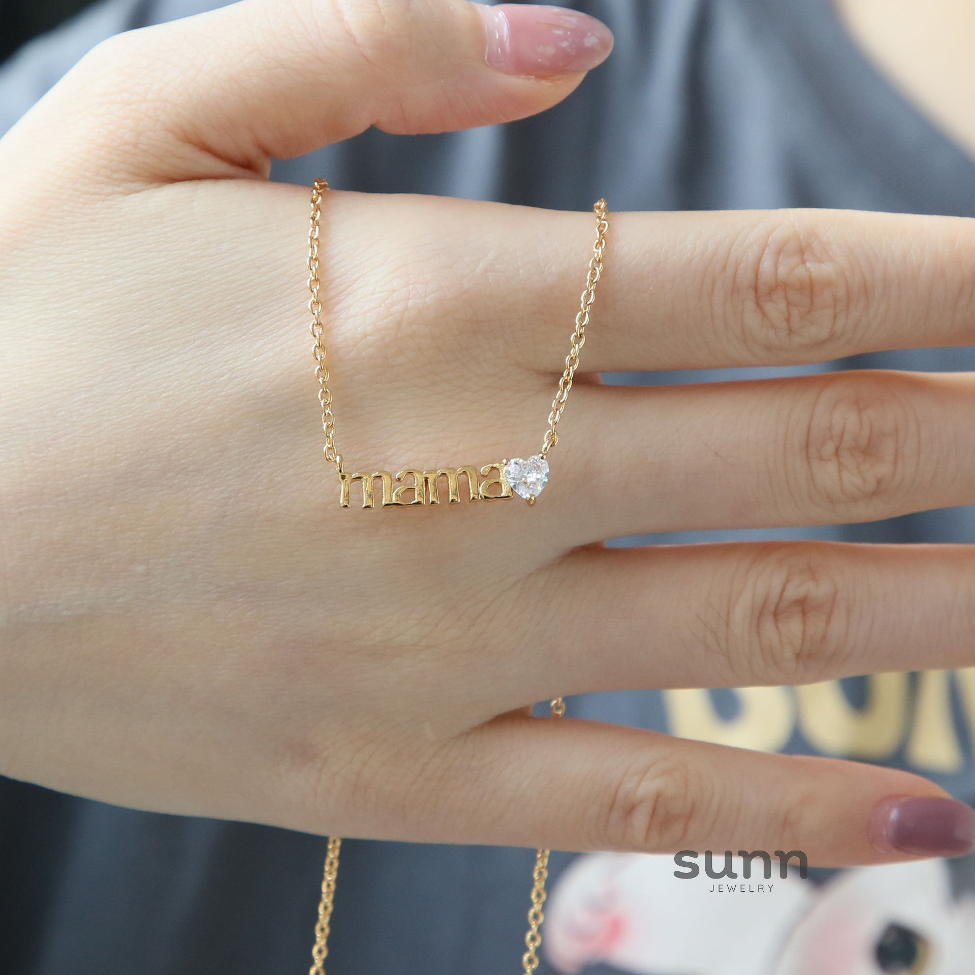 Takiyah Mama Pave Heart Necklace [TP2CR6KY]
