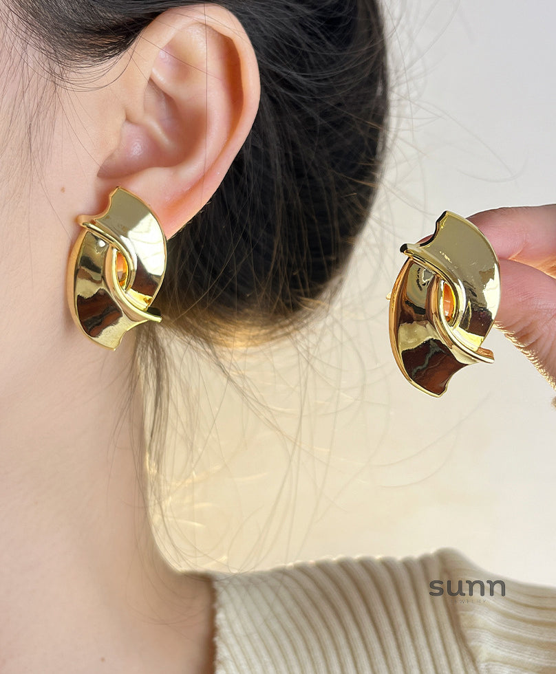 Takiyah Sculptural Drop Earrings [J2MP0VYQ]