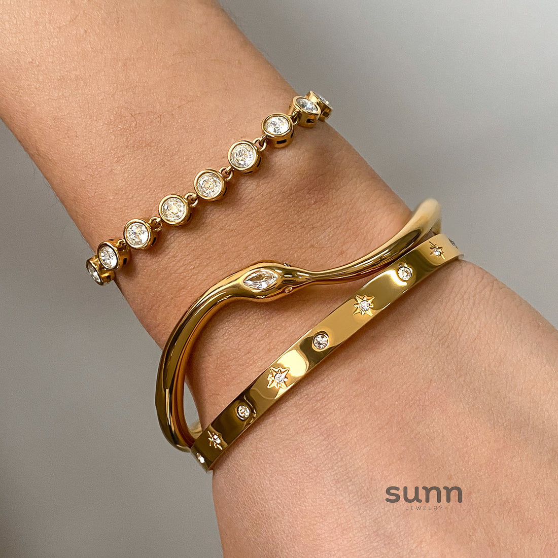 Takiyah Serpentine Crystal Bracelet [M16ZCWKE]