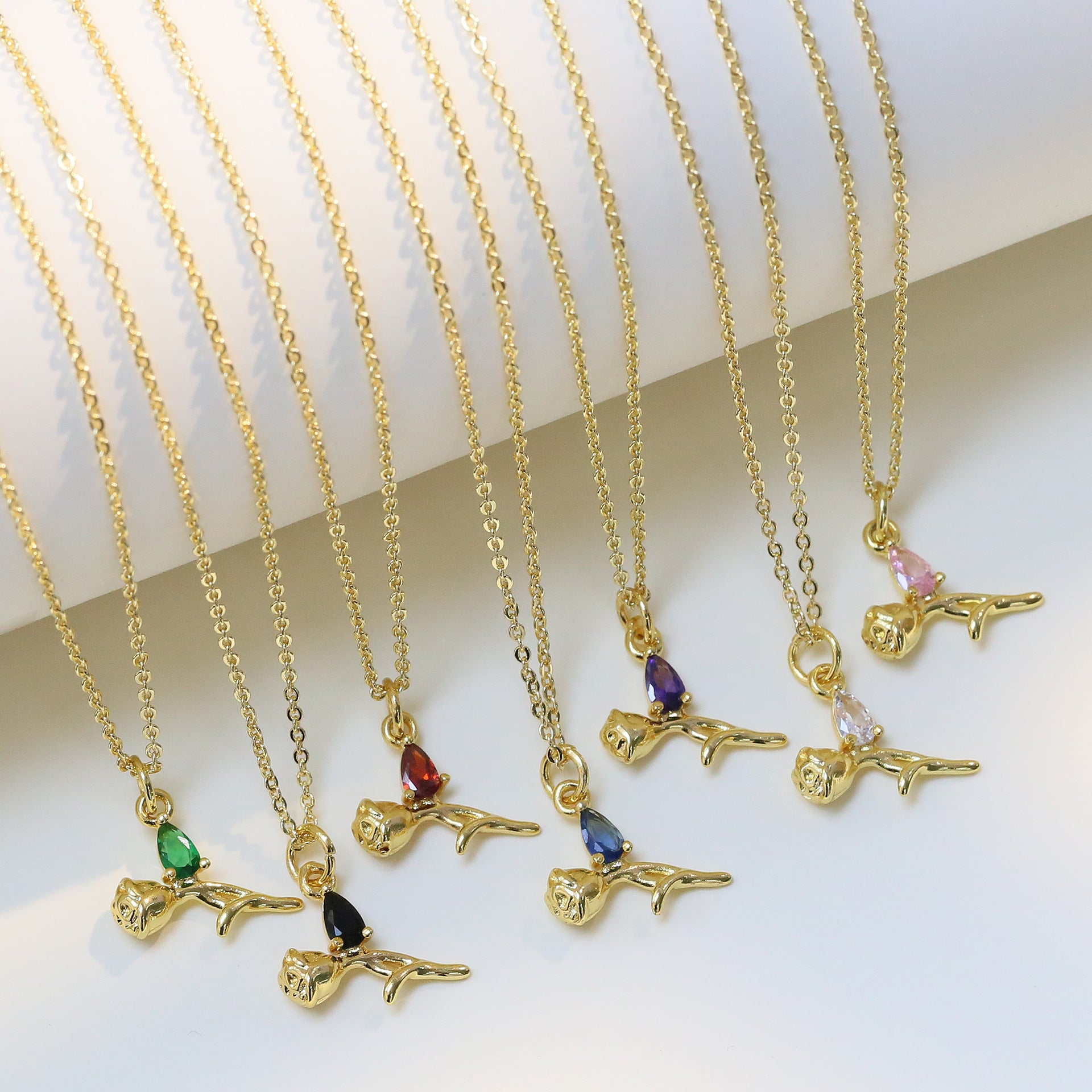 Taliyah Zircon Rose Pendant Necklace [HVTVKR8U]