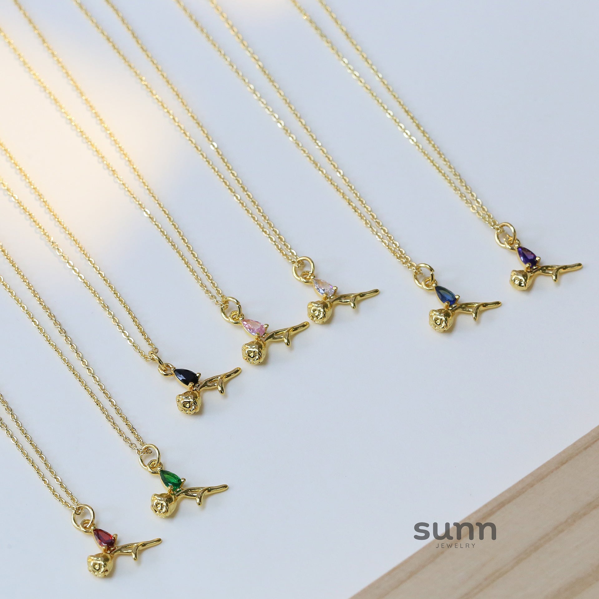 Taliyah Zircon Rose Pendant Necklace [FXLQ5VL0]
