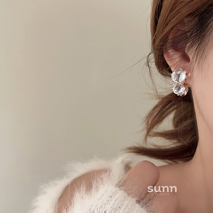 Talulah Gradient Glass Hoops [RCQIM92I]