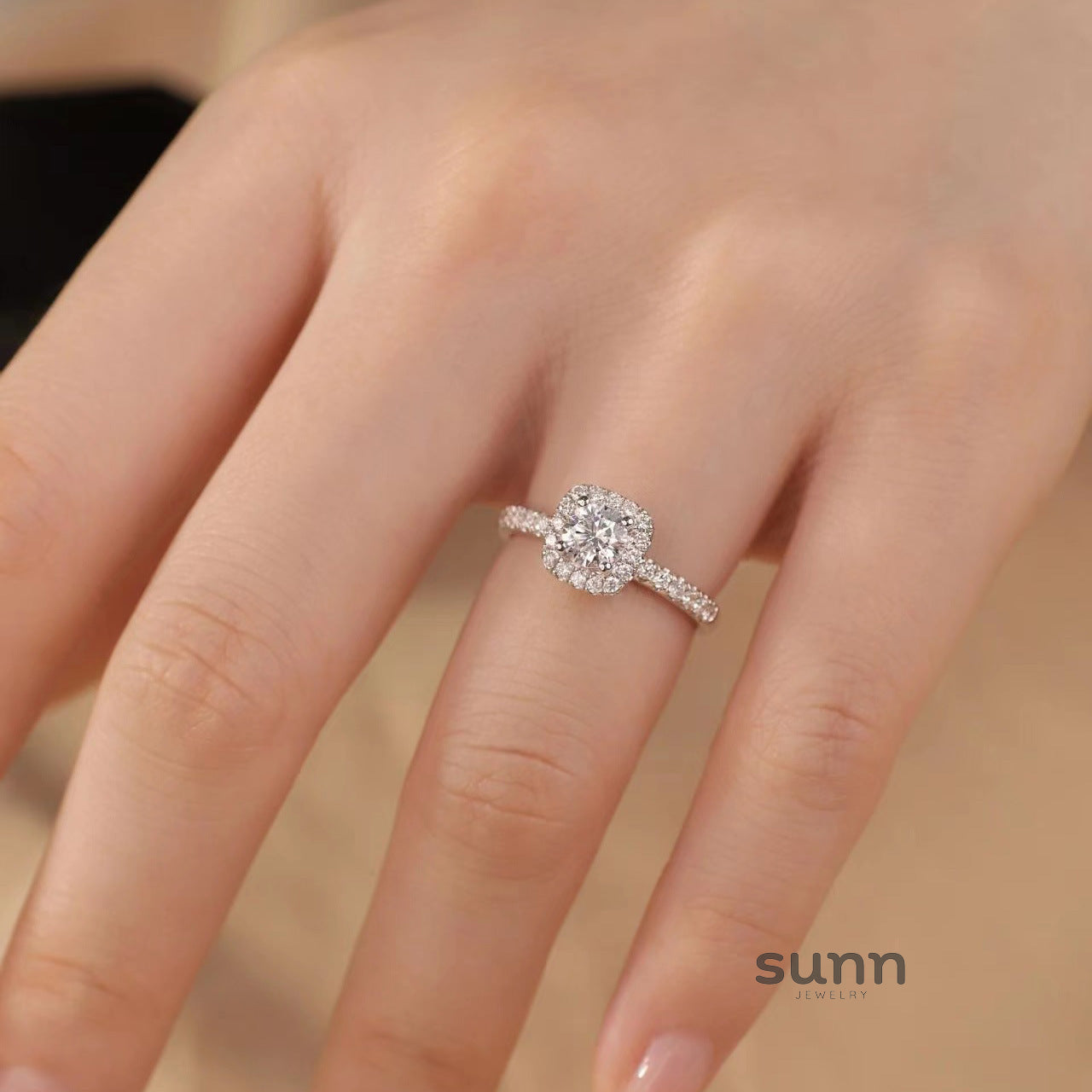 Tanaya Zircon Halo Ring [ZJCBYY40]