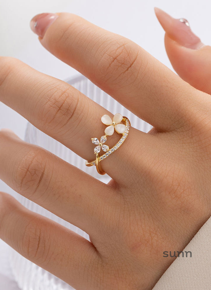 Tanner Cat Eye Petal Ring [9UU01DTD]