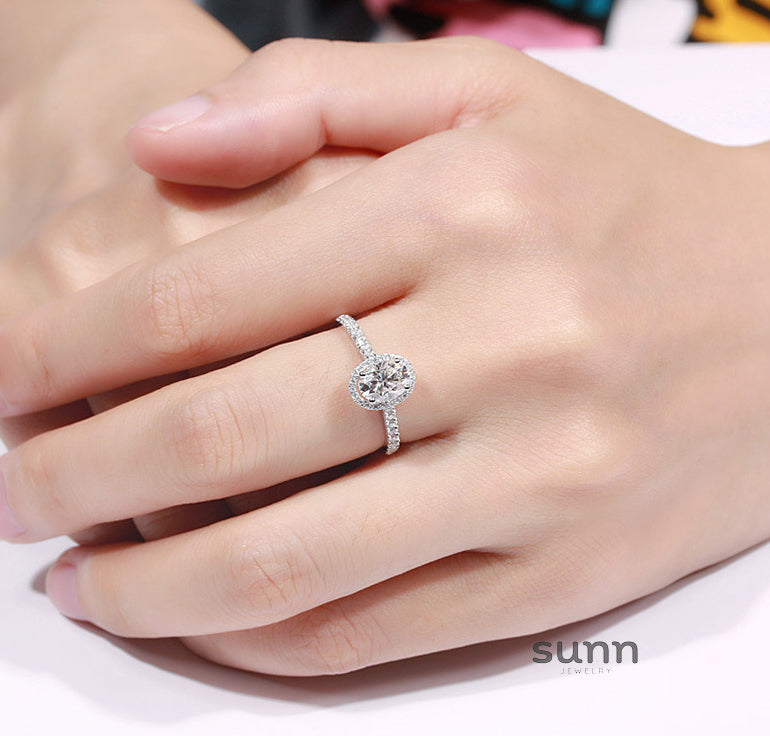 Tariyah Moissanite Oval Open Ring [1FE944HH]