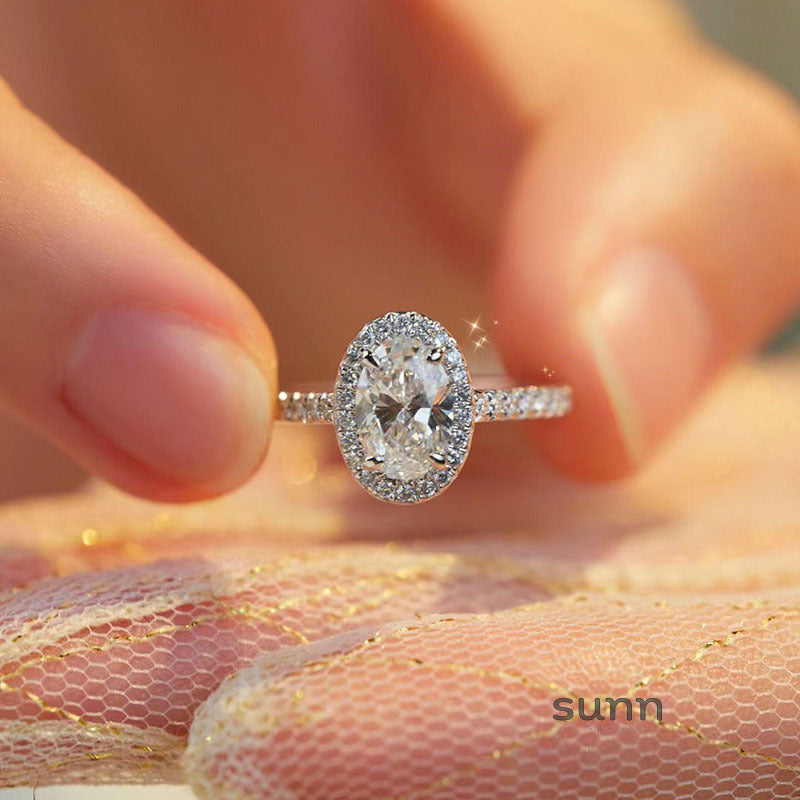 Tariyah Moissanite Oval Open Ring [EKFM2FWT]