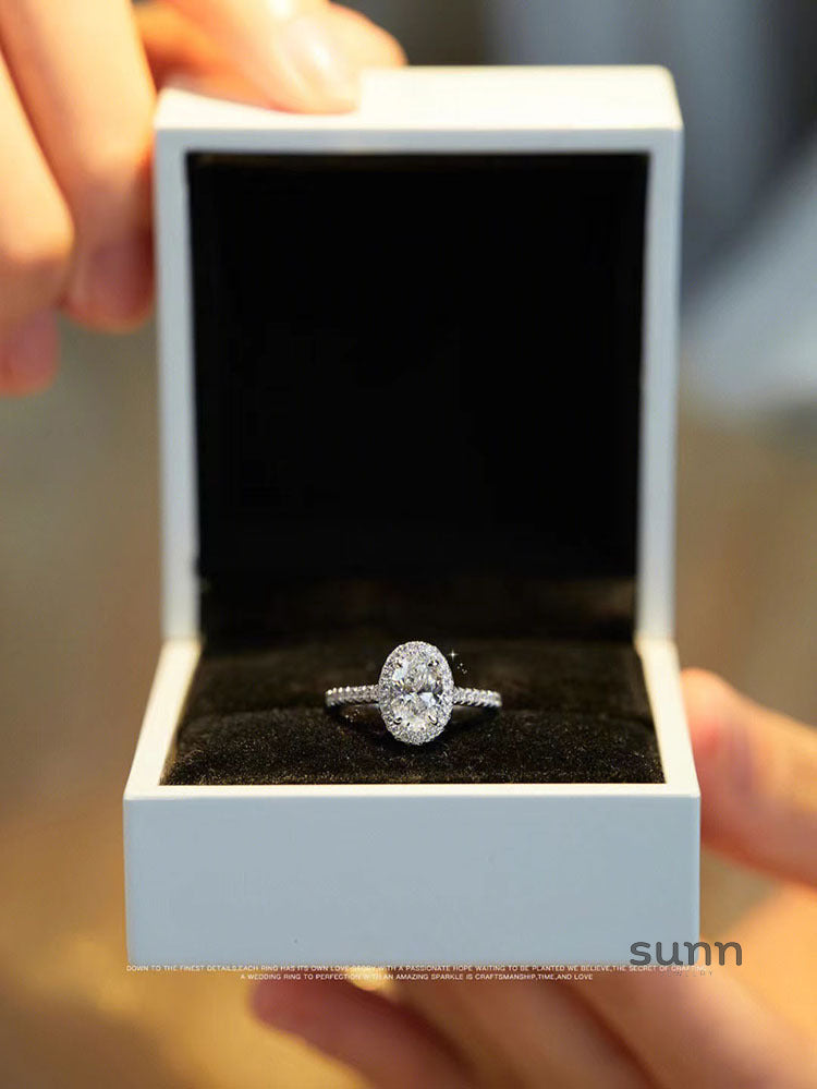 Tariyah Moissanite Oval Open Ring [AGKOIZ1N]