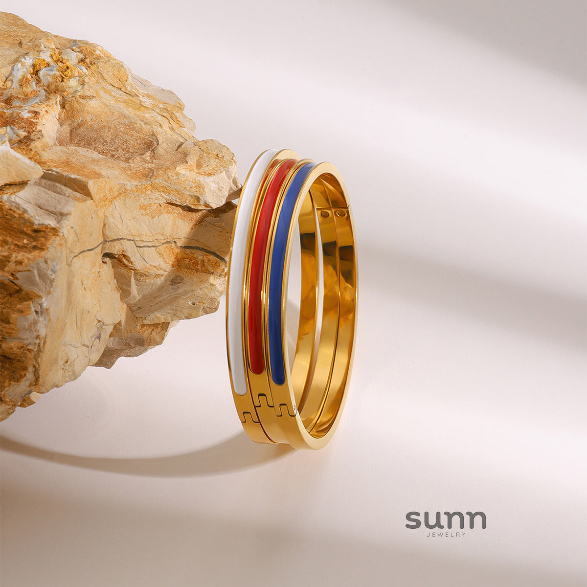 Tariyah Sleek Enamel Bracelet [MTL6OJTD]