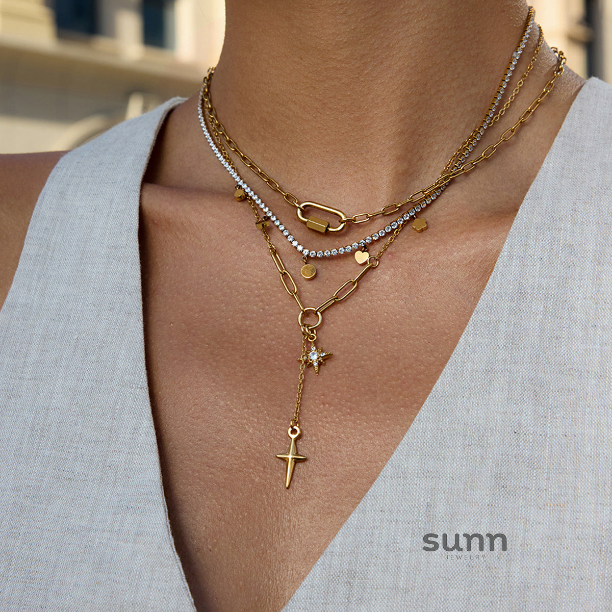 Taylah Star Pendant Necklace [R746P8CF]