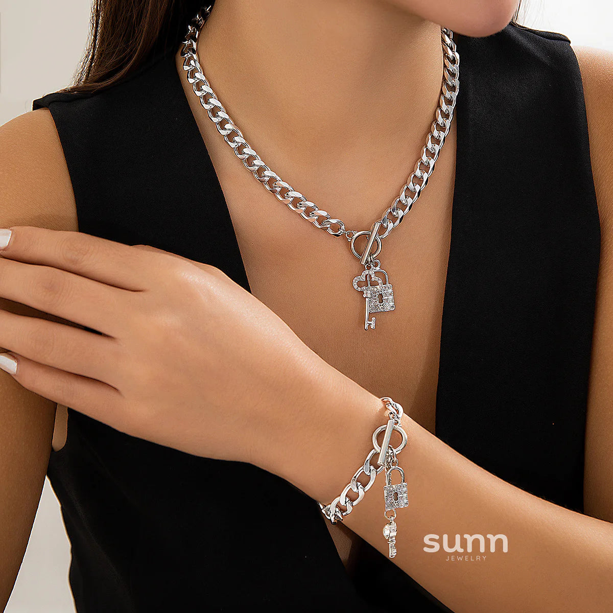Taylee Rhinestone Lock Set