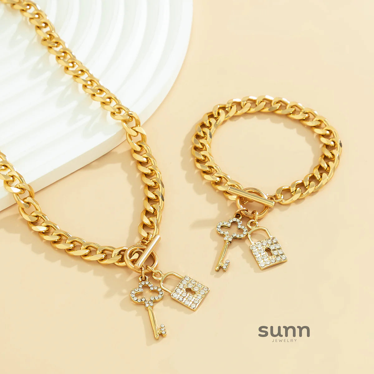 Taylee Rhinestone Lock Set