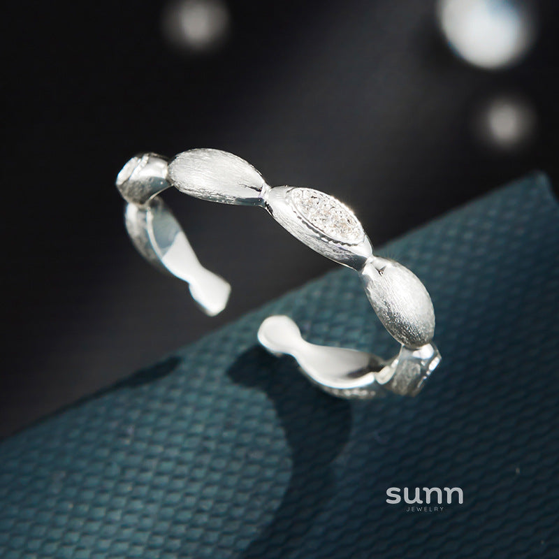 Taylen Gold Bead Open Ring [2KISV1X9]