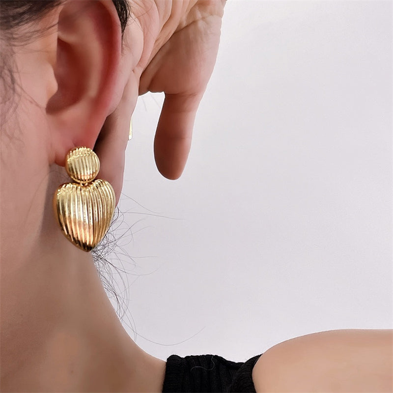 Tea Striped Heart Earrings [26UDP8R8]