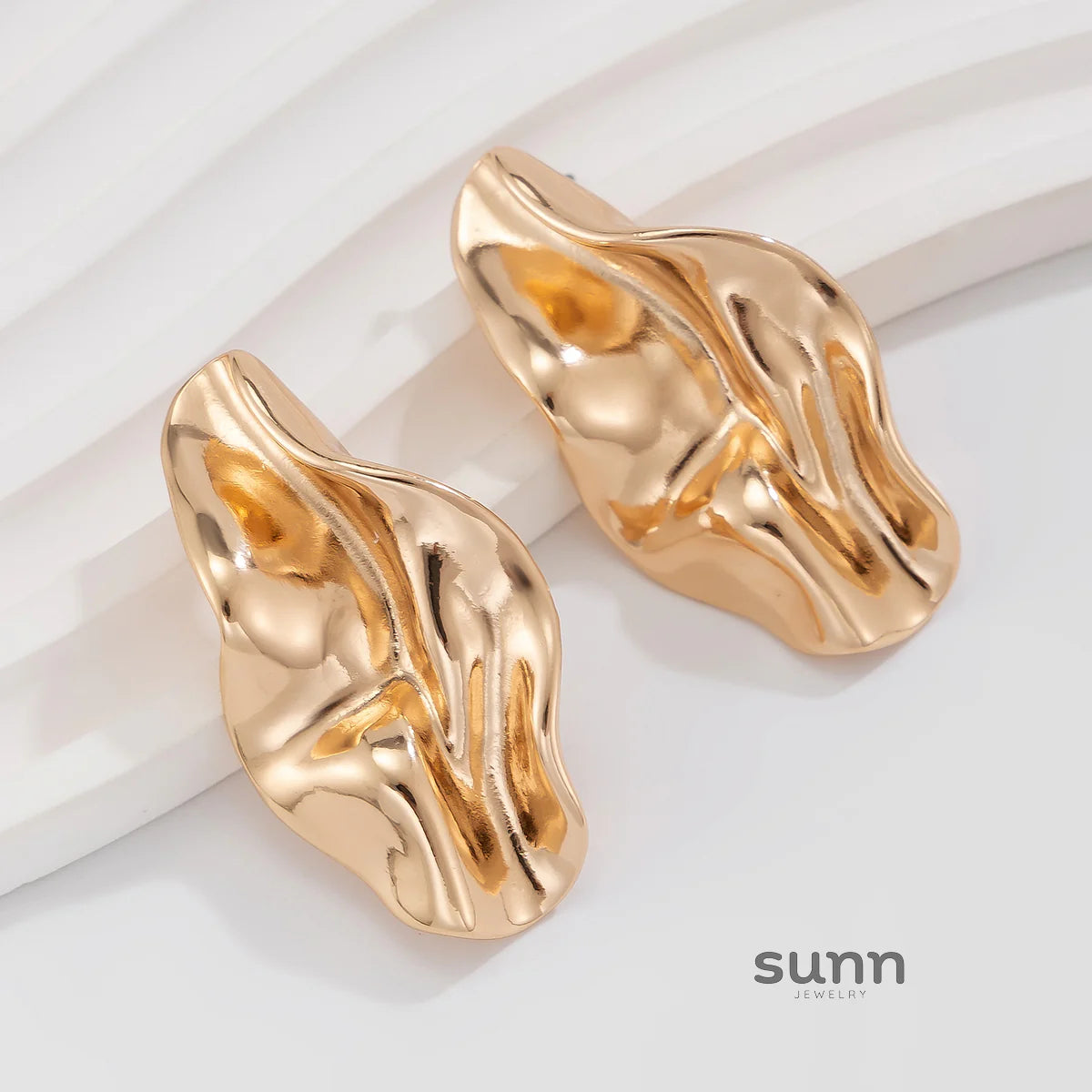 Teagen Sculptural Stud Earrings