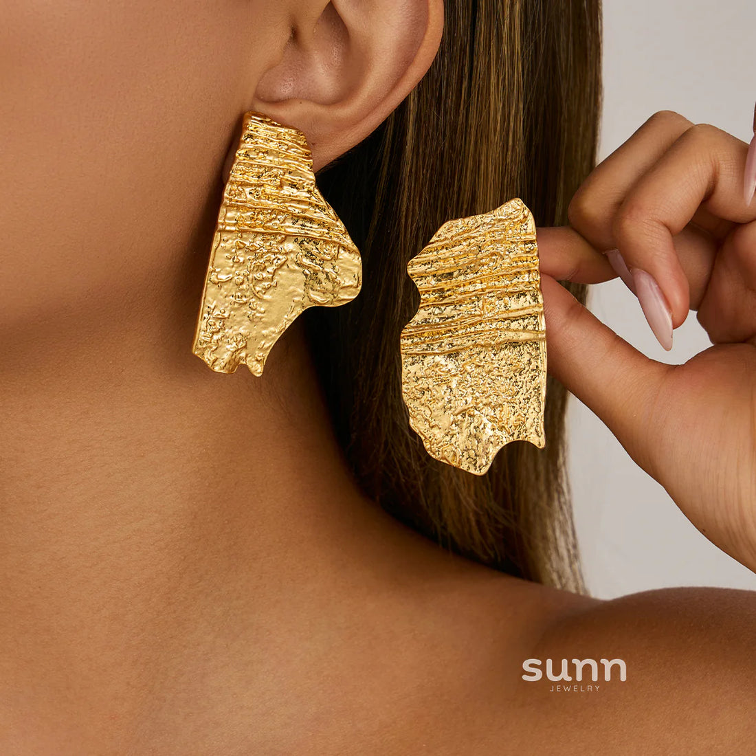 Teigen Irregular Geometric Stud Earrings