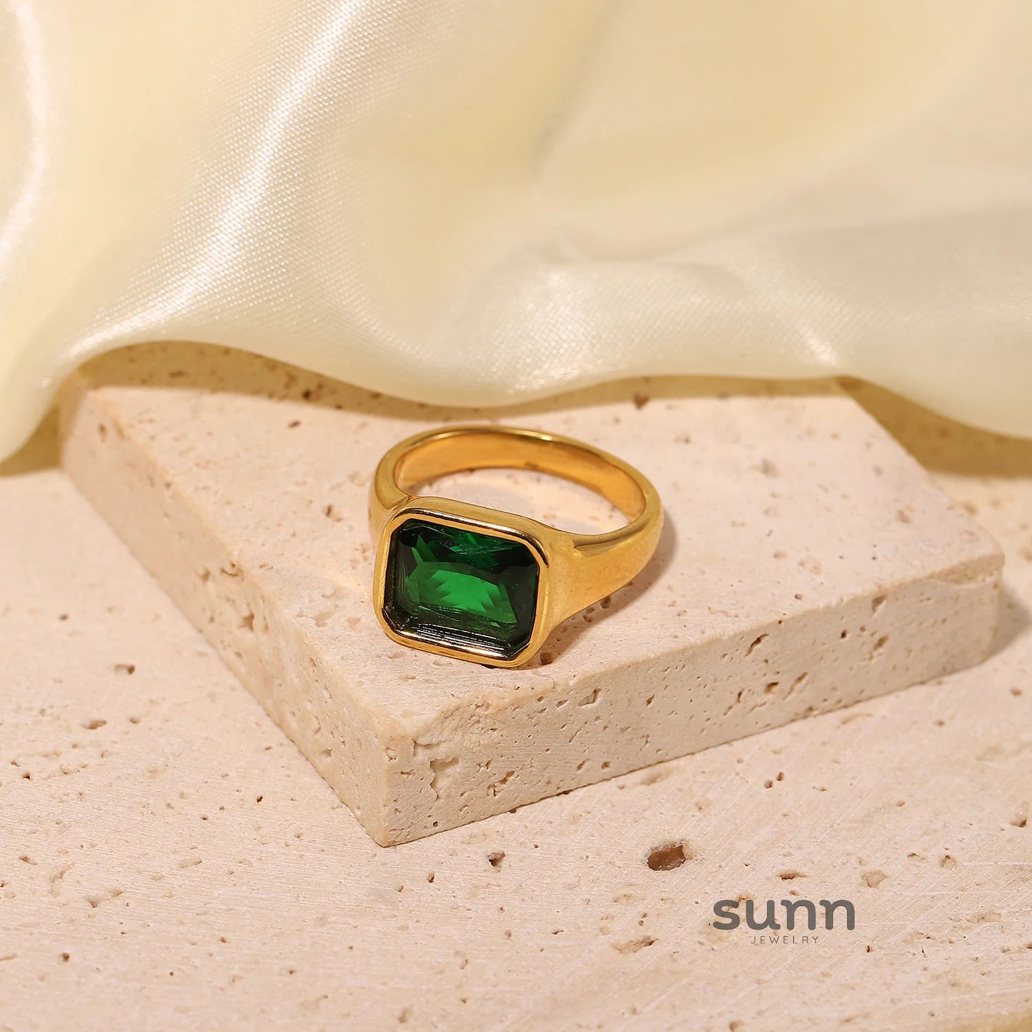 Teighan Emerald Zirconia Set