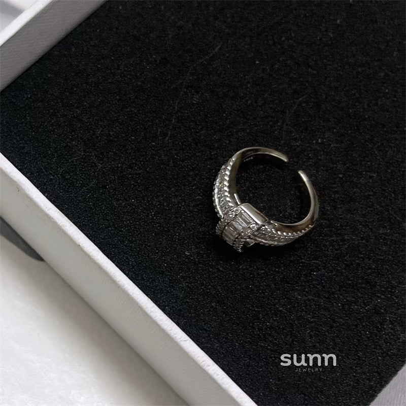 Teighan Zircon Knot Ring