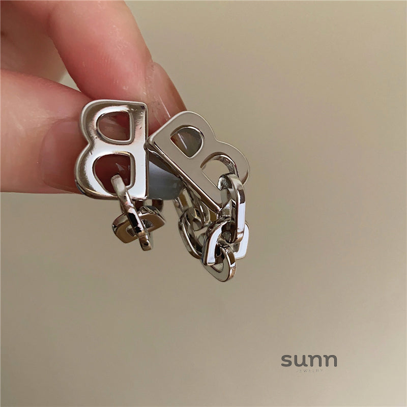 Tennessee Letter Drop Earrings [Y1VCY2EN]