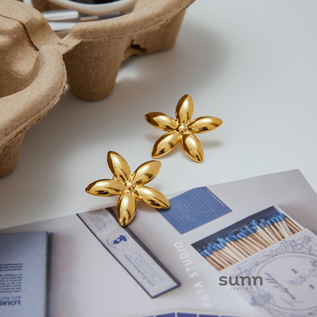 Teylie Floral Bloom Earrings [O1ZJEQW3]