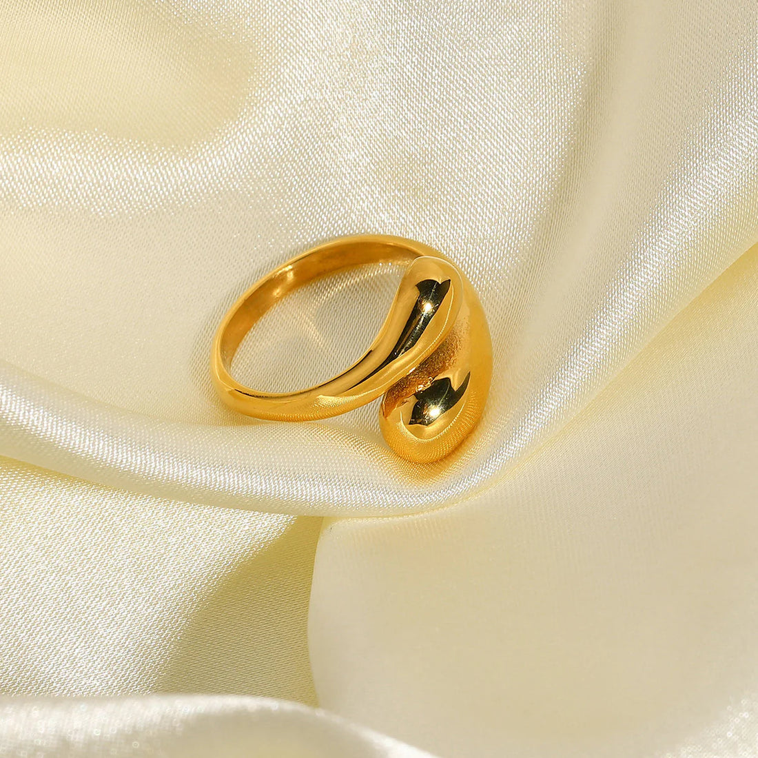 Teylie Gold Crisscross Ring