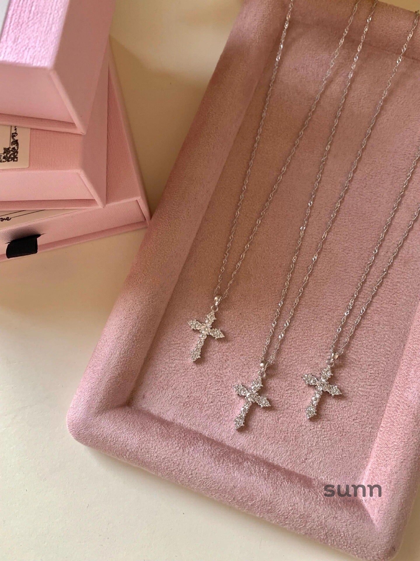 Thais Sterling Silver Diamond Cross Necklace [KQR4VA2S]