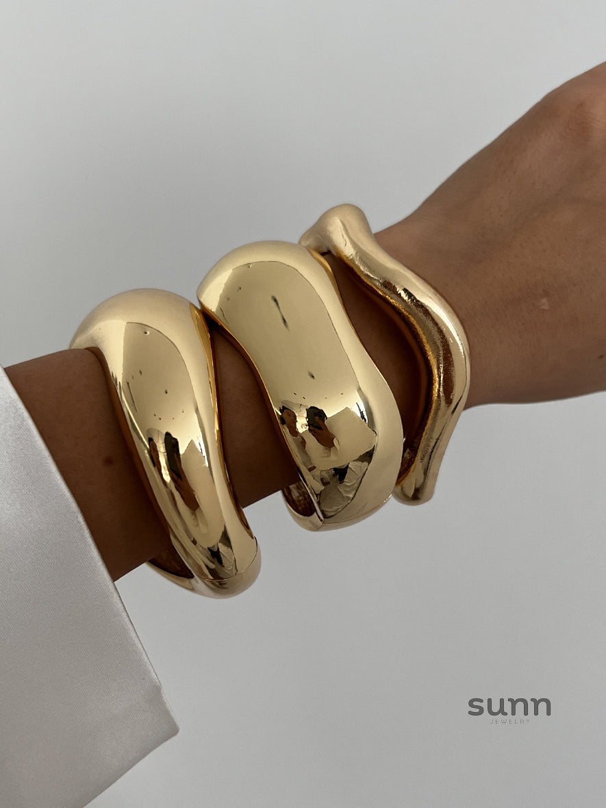 Thea Sculptural Cuff Bracelet [TQ05NR0N]
