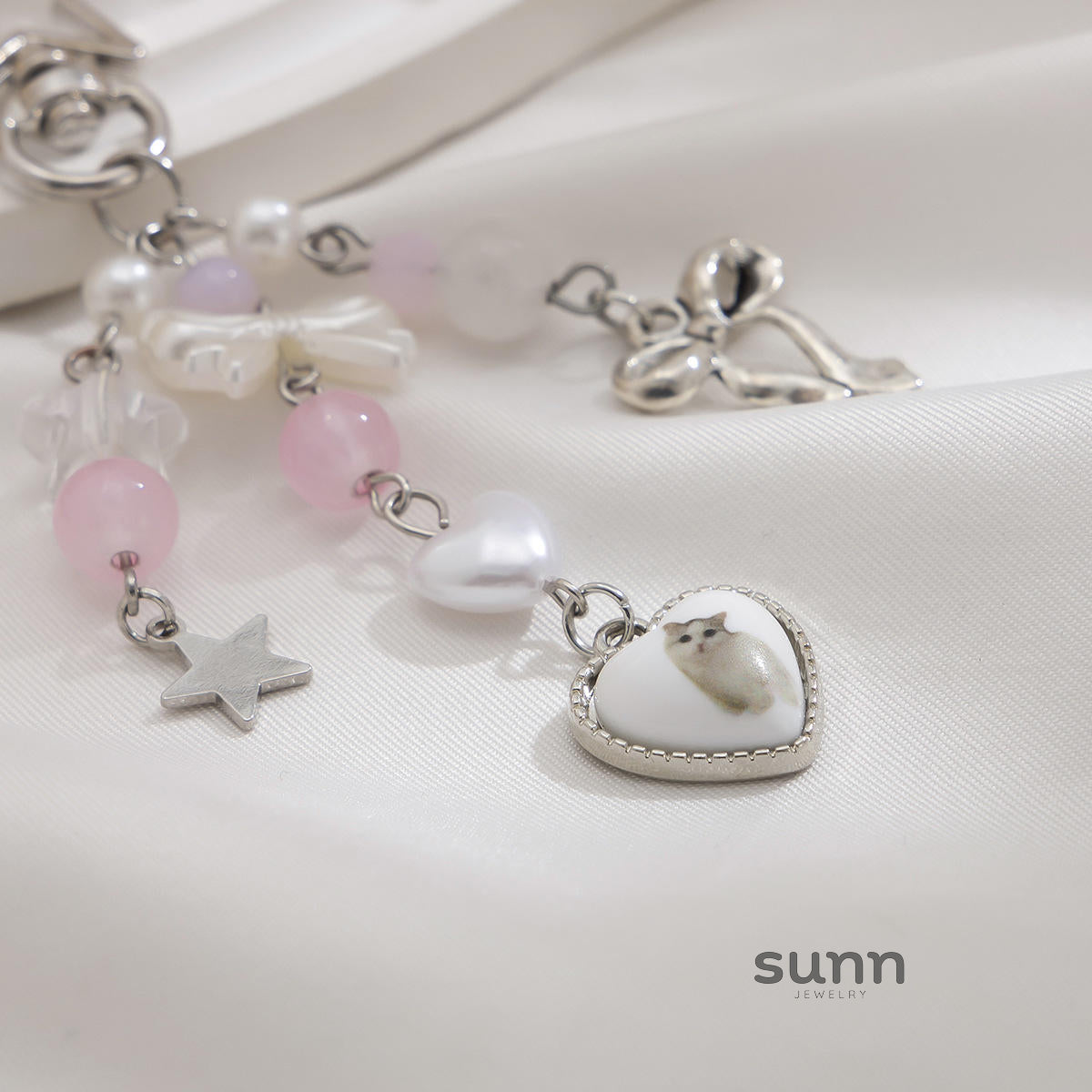 Thea Strawberry Blossom Charms [CT5EDQZJ]