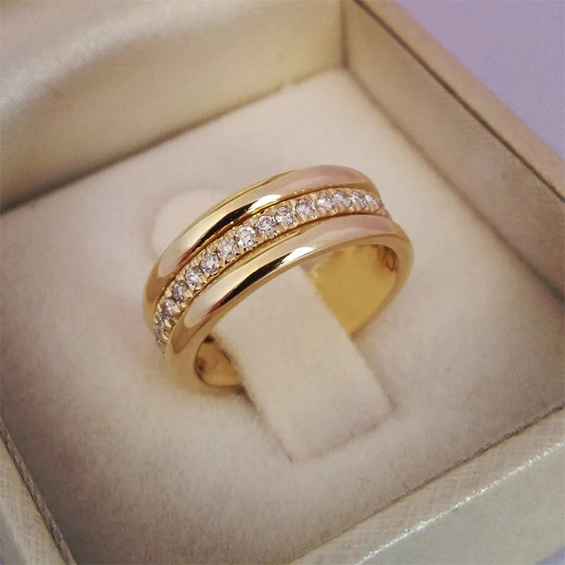 Theadora Classic Zircon Ring