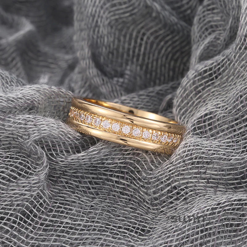 Theadora Classic Zircon Ring