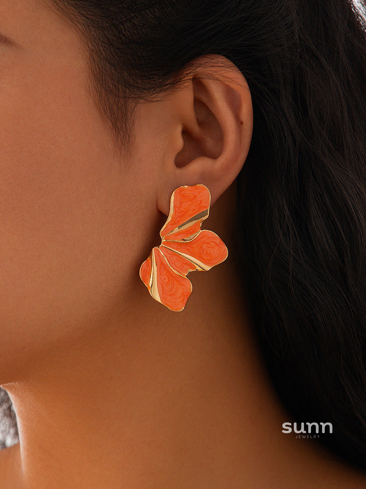 Tinley Gradient Petal Earrings [TEG5DP9K]