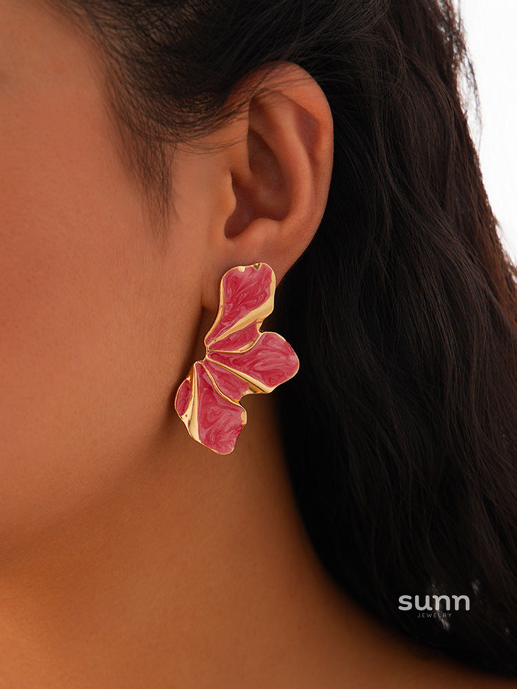 Tinley Gradient Petal Earrings [F31VD4YA]