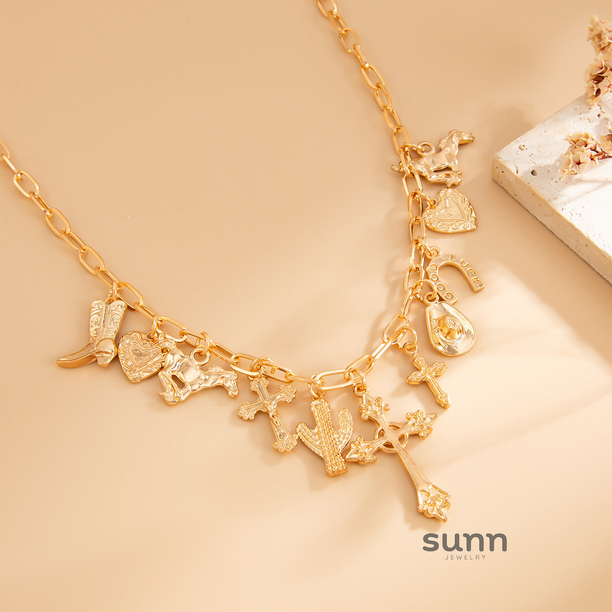 Toby Layered Heart Bloom Necklace [6V4C6R1J]