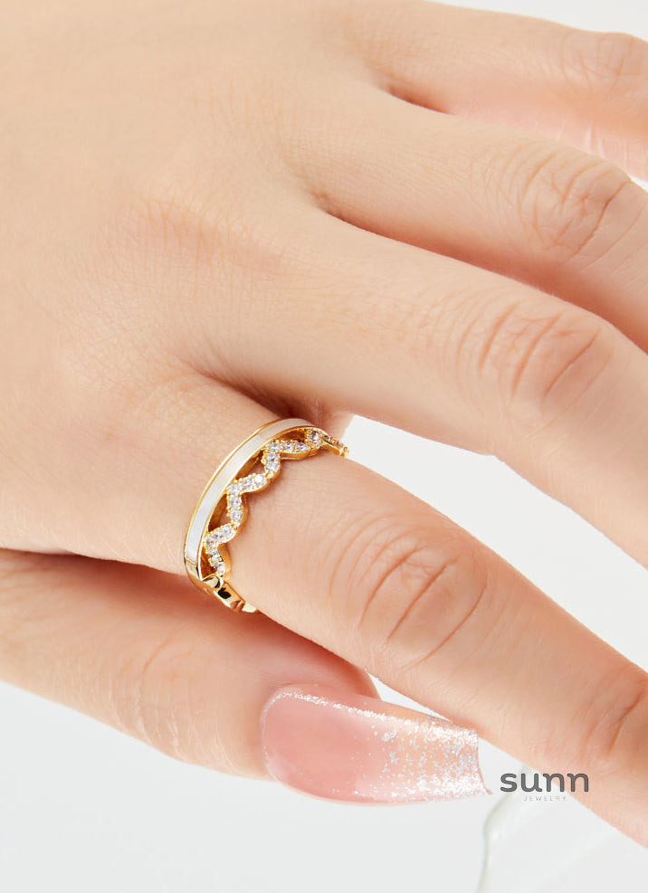 Tomi Crown Shell Open Ring [VOMM5XOS]