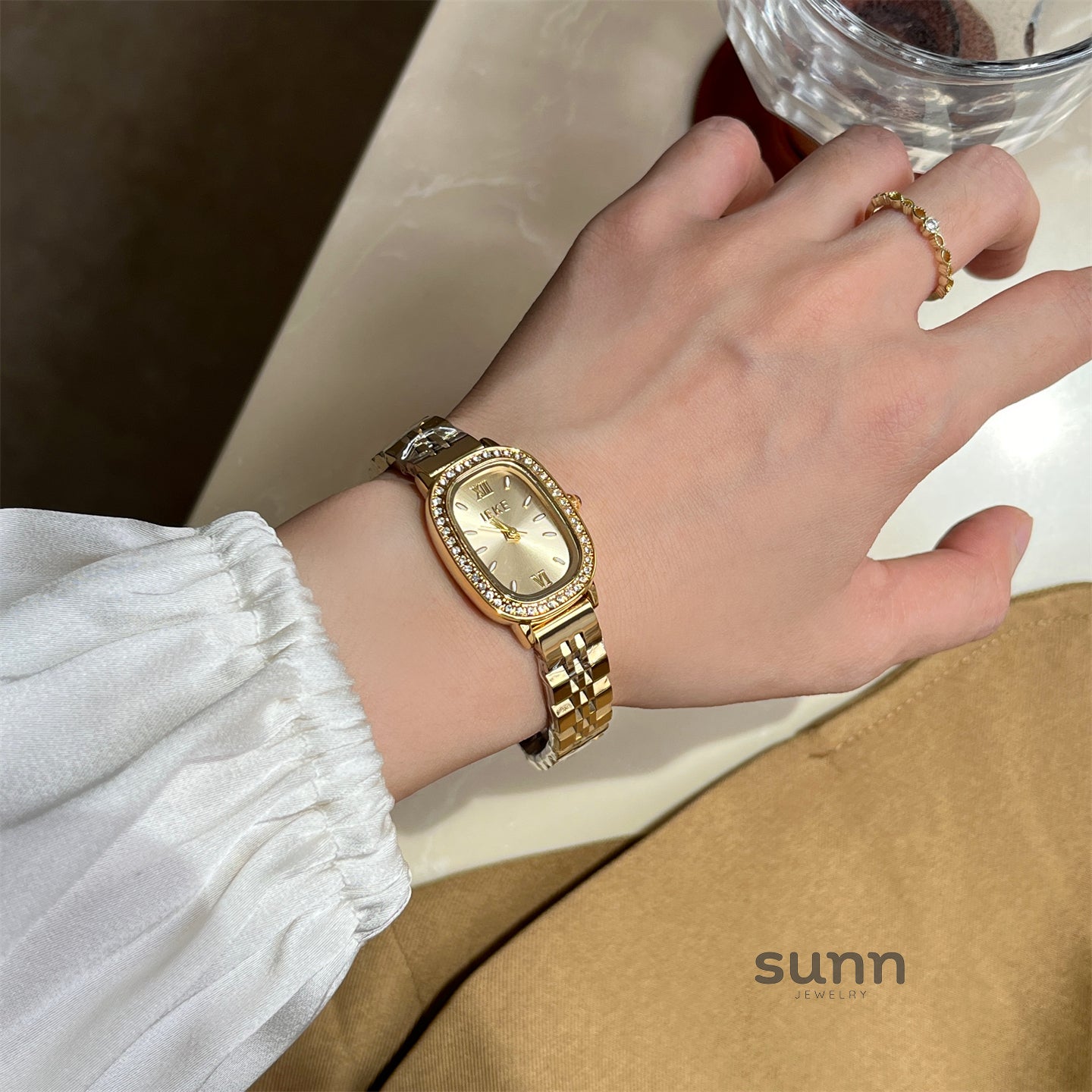 Tonya Crystal Wrist Watch [NO83ZCVD]