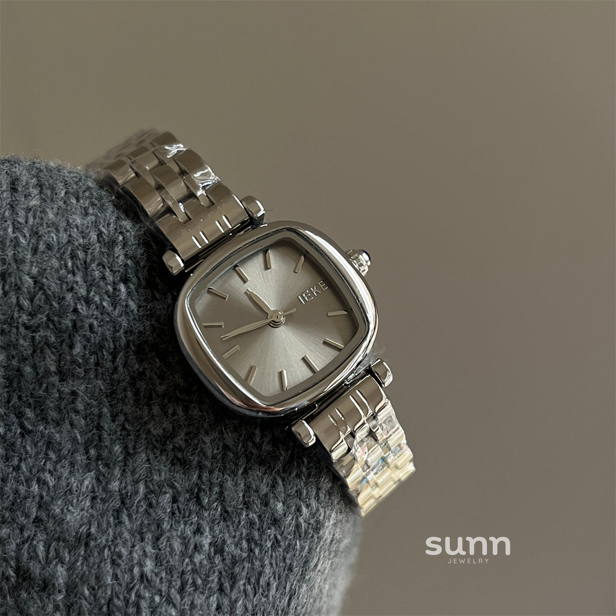 Tory Elegant Steel Band Watch [H8KOSOG9]