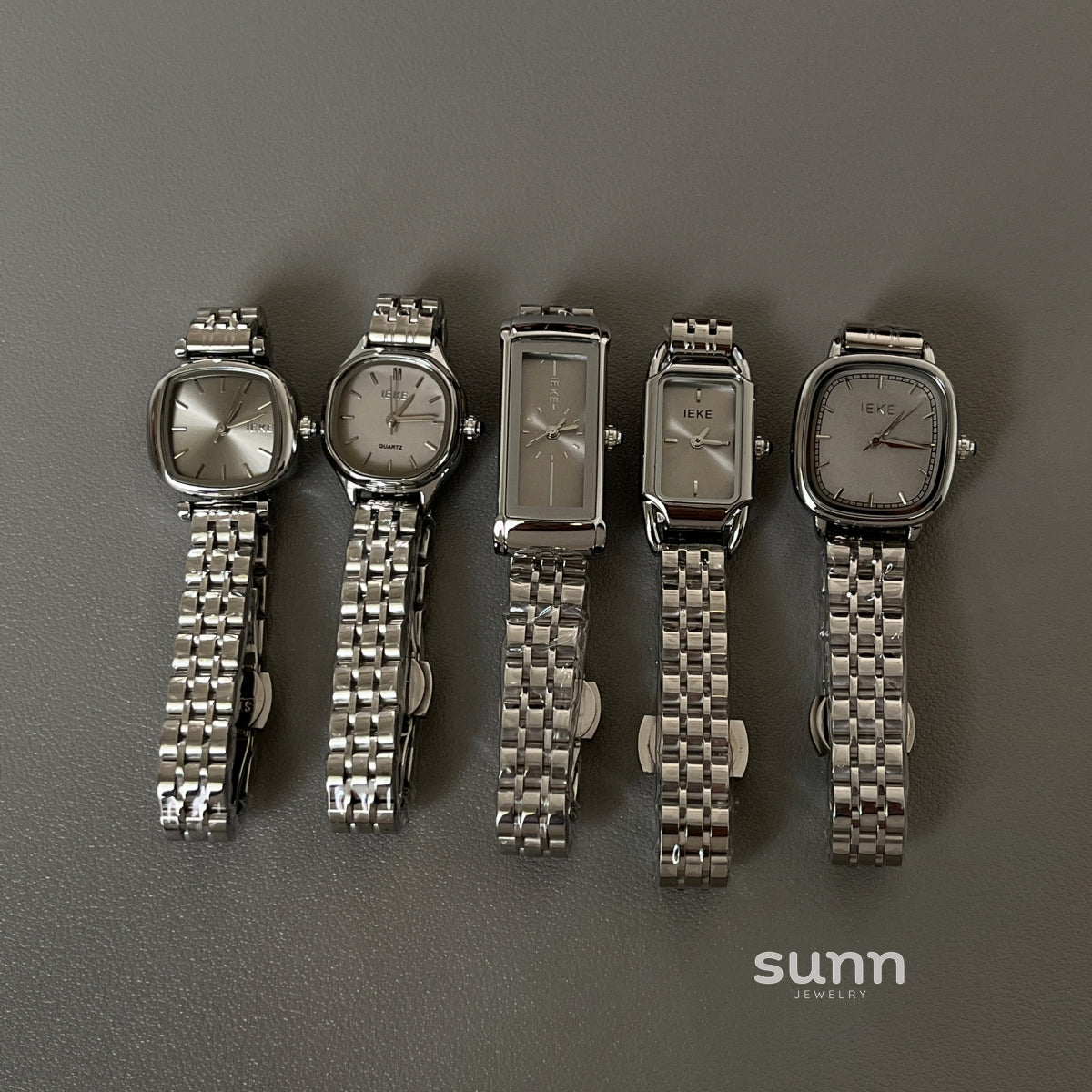 Tory Elegant Steel Band Watch [P5YF95ER]