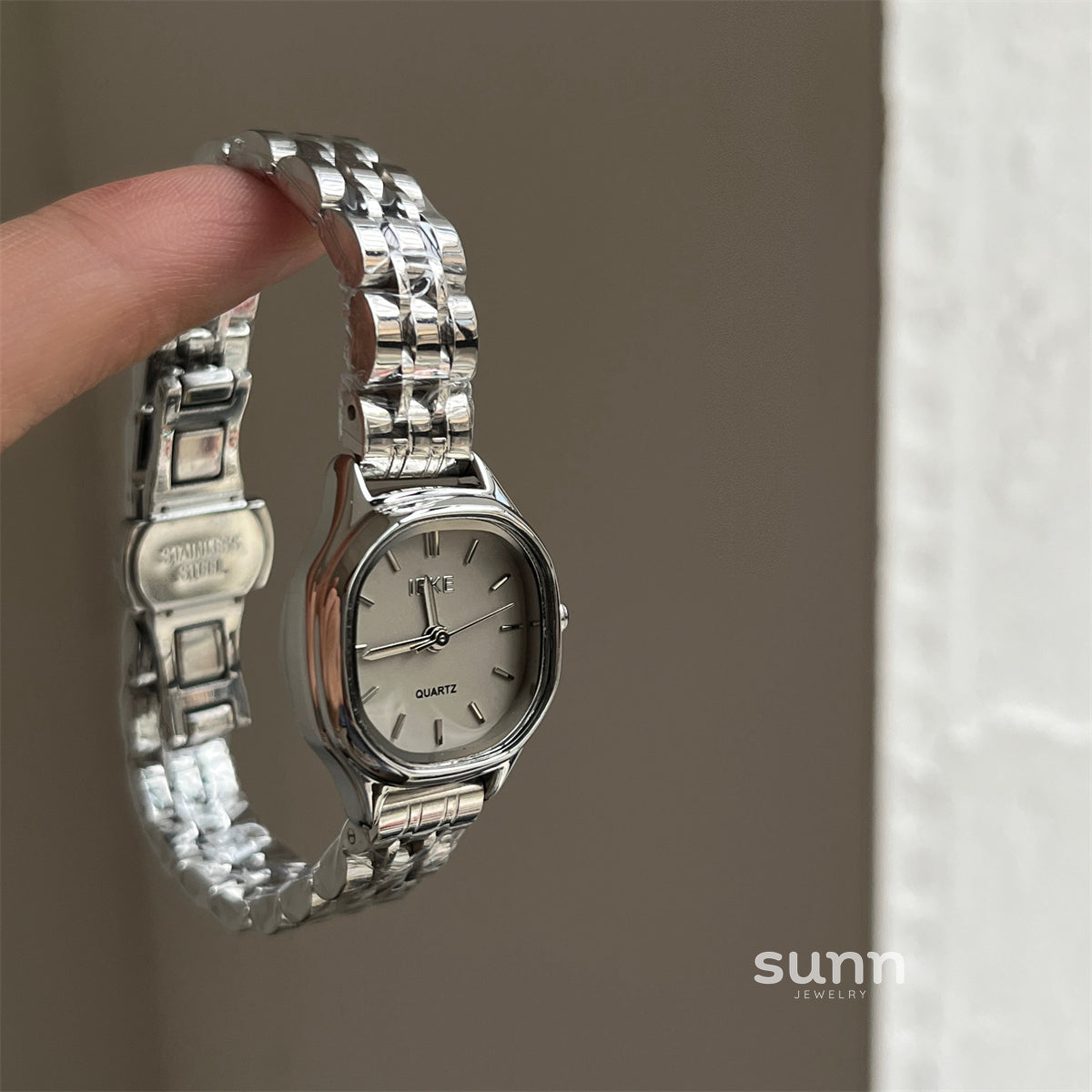 Tory Elegant Steel Band Watch [DWRGSAGI]