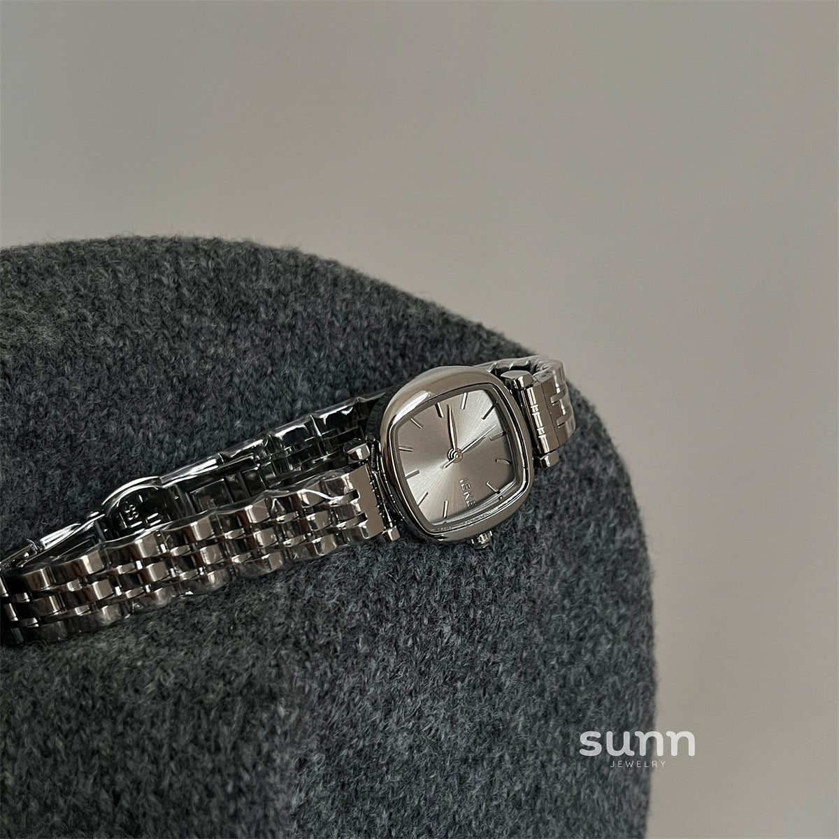 Tory Elegant Steel Band Watch [Q0YB76ZL]
