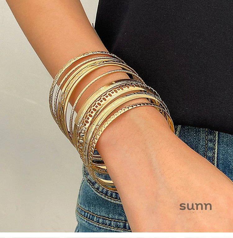 Tracey Vintage Alloy Bangle Set