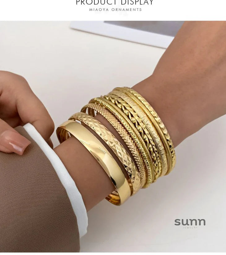 Tracey Vintage Alloy Bangle Set