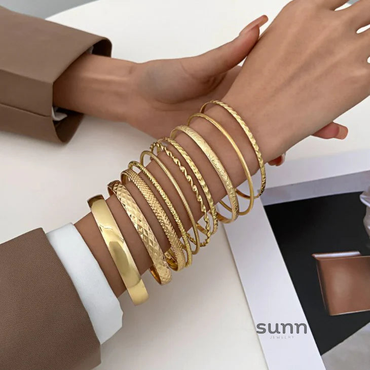 Tracey Vintage Alloy Bangle Set