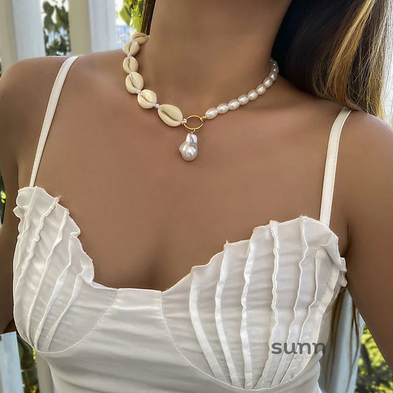 Tristan Baroque Shell Choker