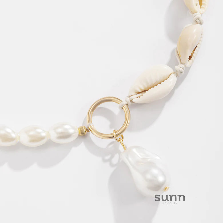 Tristan Baroque Shell Choker